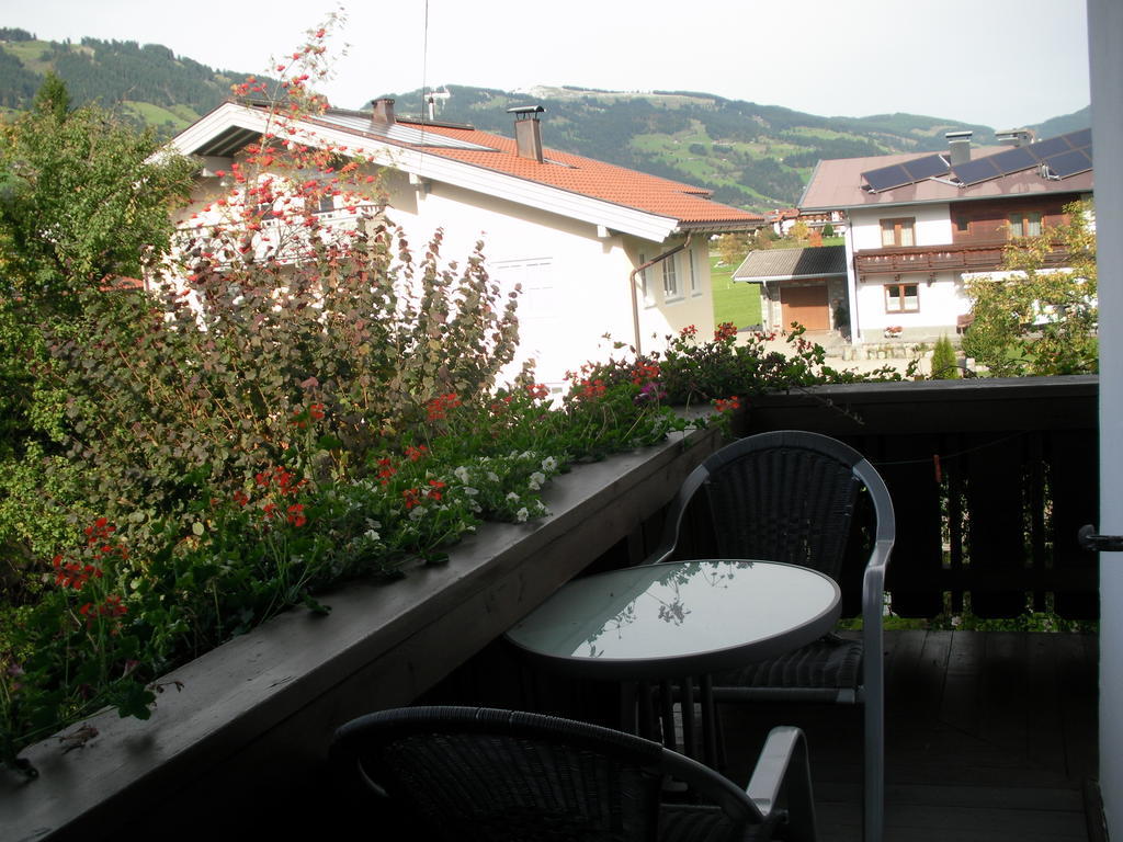 Ferienwohnung Neukumhof Westendorf Zimmer foto